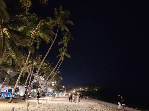 薄荷島Alona Beach